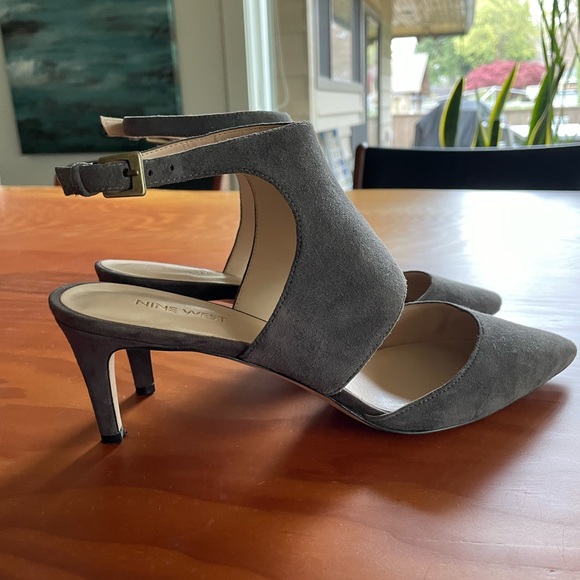 Gorgeous grey suede ankle strap heels by Nine West - Picture 4 of 10